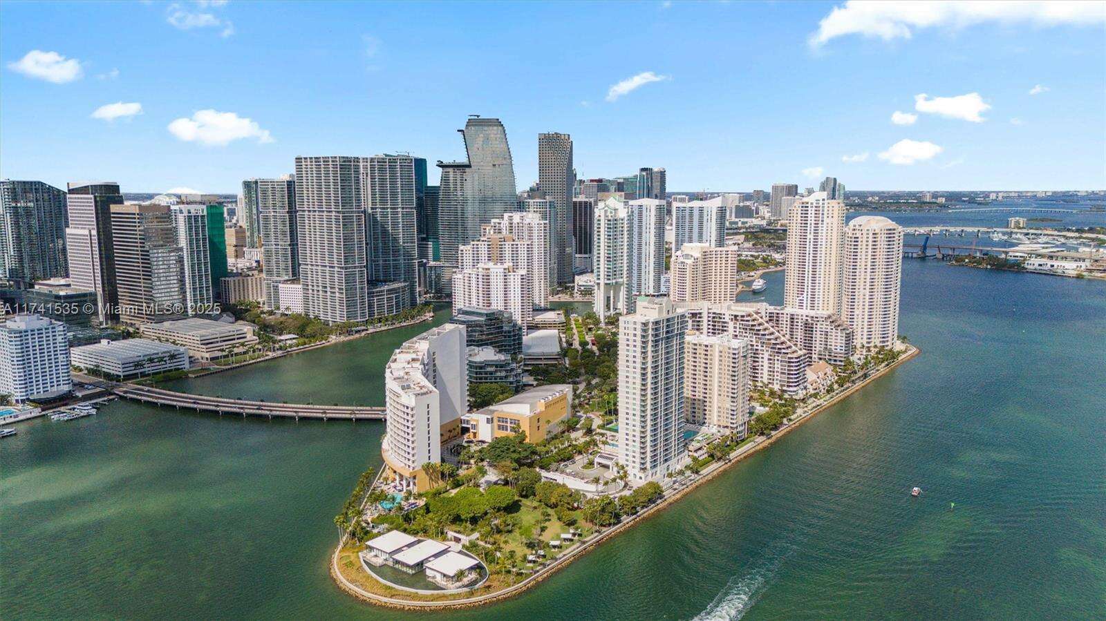 Brickell Key 2 at 540 Brickell Key Dr, Miami, FL 33131 - For Sale photo 48