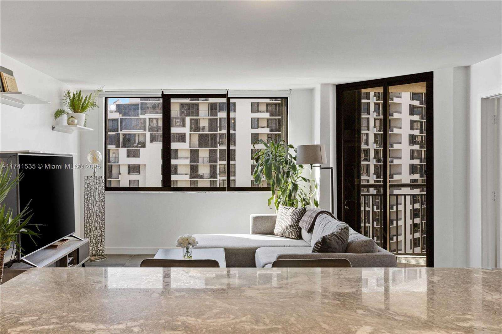 Brickell Key 2 at 540 Brickell Key Dr, Miami, FL 33131 - For Sale photo 9