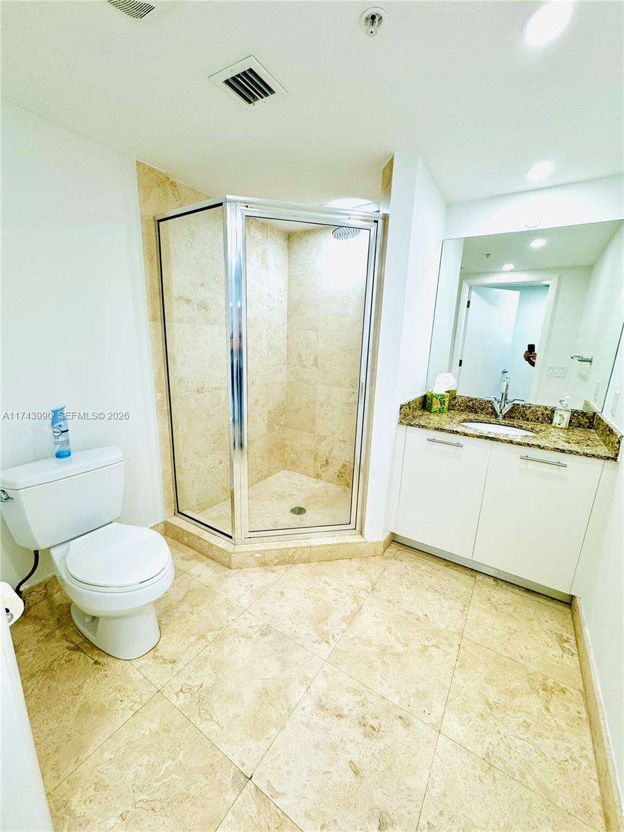Brickell On The River at 41 5 St, Miami, FL 33131 - For Sale photo 11