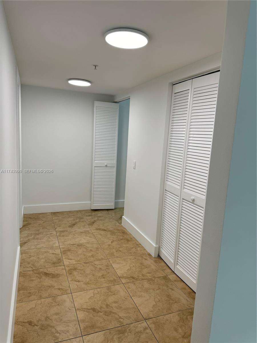 Brickell On The River at 41 5 St, Miami, FL 33131 - For Sale photo 19