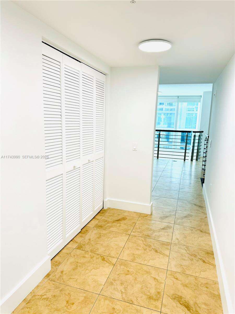 Brickell On The River at 41 5 St, Miami, FL 33131 - For Sale photo 24