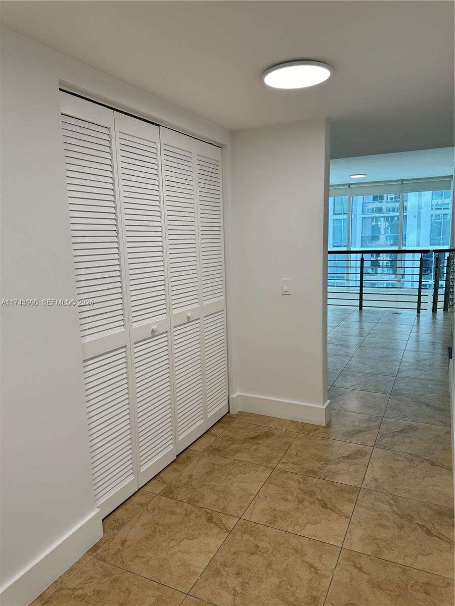 Brickell On The River at 41 5 St, Miami, FL 33131 - For Sale photo 25