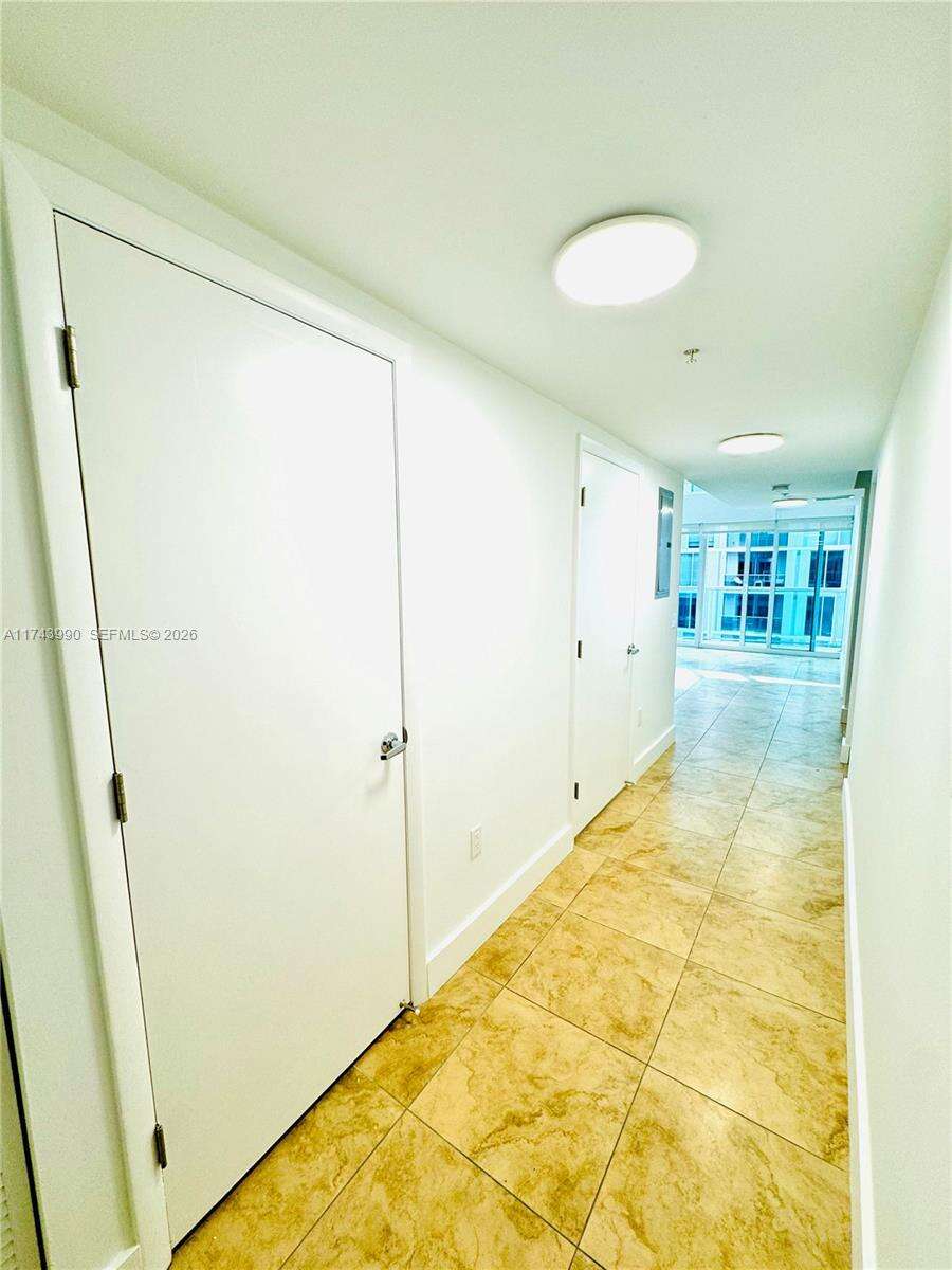 Brickell On The River at 41 5 St, Miami, FL 33131 - For Sale photo 4