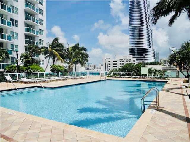 Brickell On The River at 41 5 St, Miami, FL 33131 - For Sale photo 36