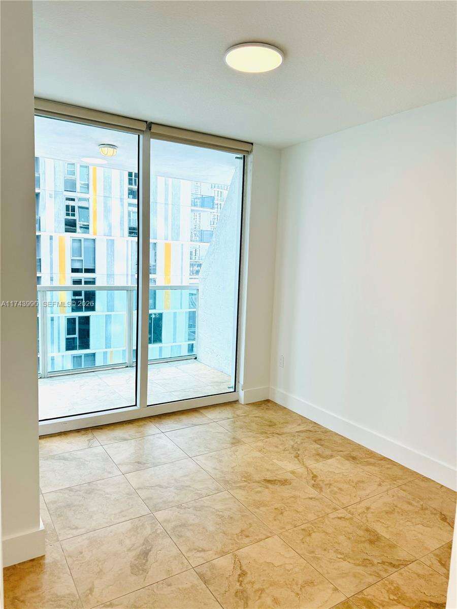 Brickell On The River at 41 5 St, Miami, FL 33131 - For Sale photo 6
