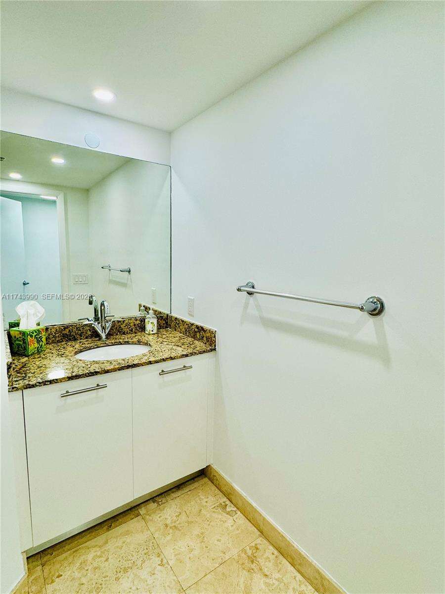 Brickell On The River at 41 5 St, Miami, FL 33131 - For Sale photo 8