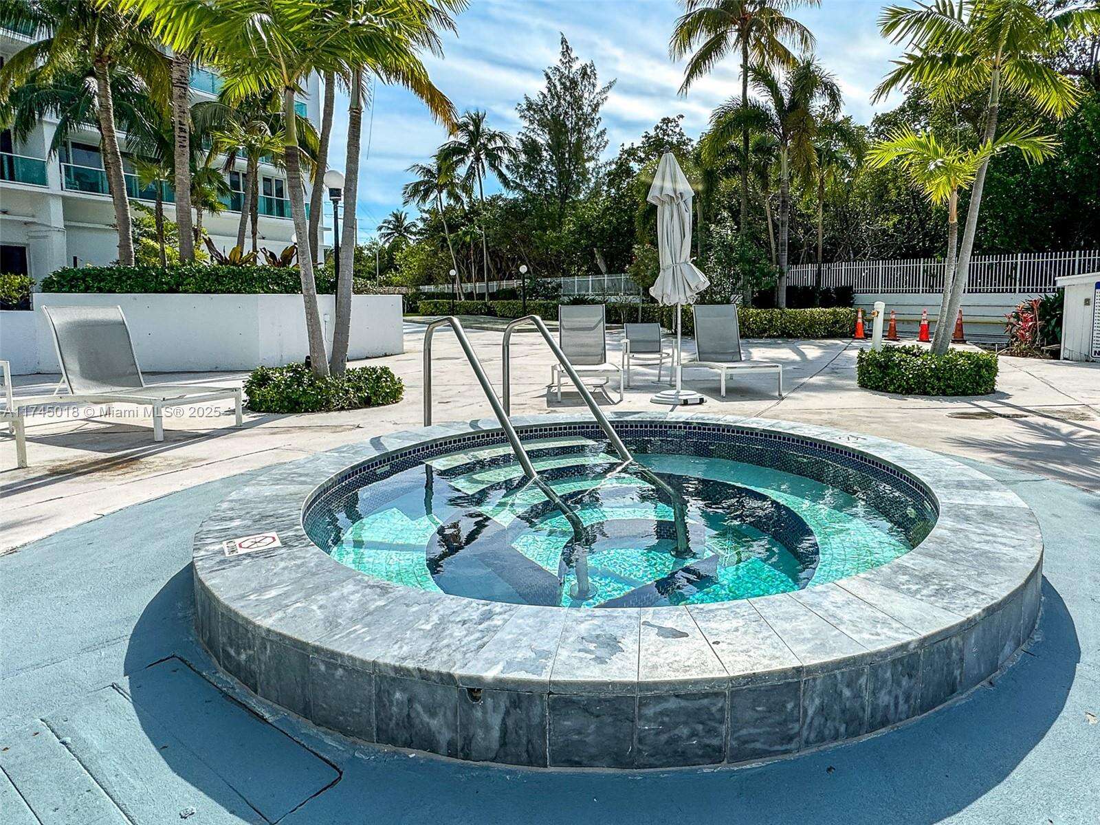 Arlen House at 100 Bayview Dr, Sunny Isles Beach, FL 33160 - For Sale photo 19