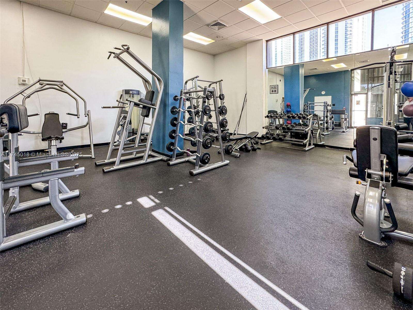 Arlen House at 100 Bayview Dr, Sunny Isles Beach, FL 33160 - For Sale photo 24