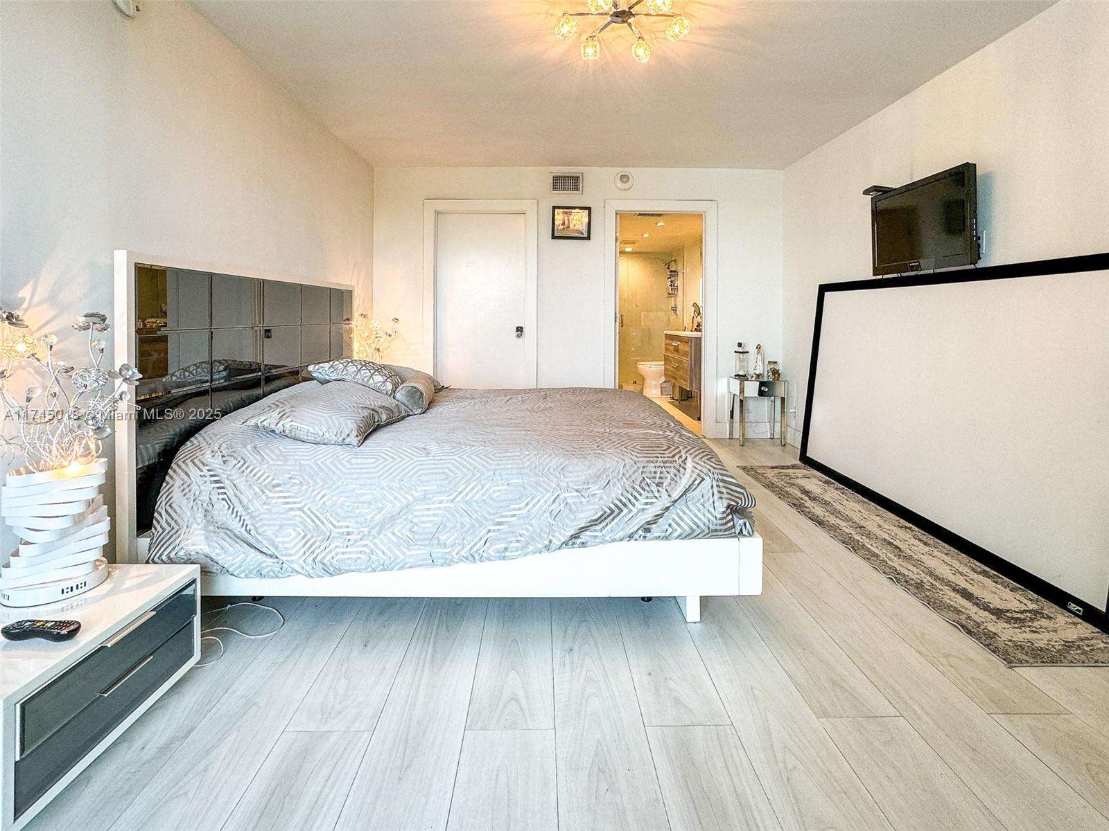 Arlen House at 100 Bayview Dr, Sunny Isles Beach, FL 33160 - For Sale photo 8