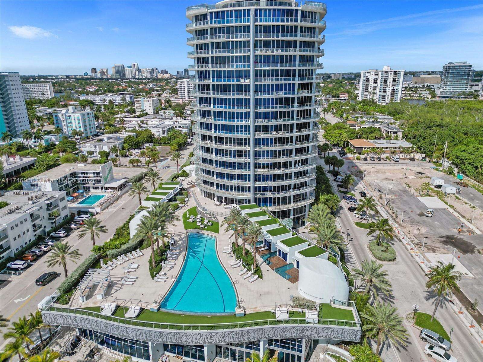 PARAMOUNT FT LAUDERDALE