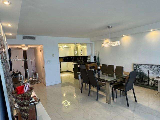 The Carriage House at 5401 Collins Ave, Miami Beach, FL 33140 - For Sale photo 23