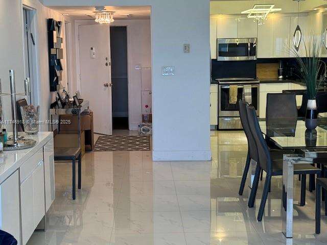 The Carriage House at 5401 Collins Ave, Miami Beach, FL 33140 - For Sale photo 24