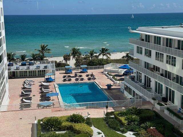 The Carriage House at 5401 Collins Ave, Miami Beach, FL 33140 - For Sale photo 5