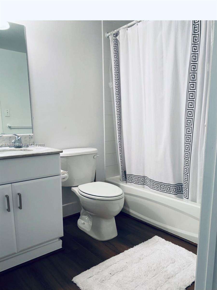 The Club At Brickell Bay at 1200 Brickell Bay Dr, Miami, FL 33131 - For Sale photo 14