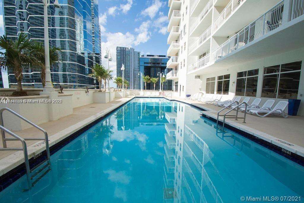The Club At Brickell Bay at 1200 Brickell Bay Dr, Miami, FL 33131 - For Sale photo 3