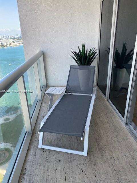 Icon Brickell 3 at 485 Brickell Ave, Miami, FL 33131 - For Sale photo 12