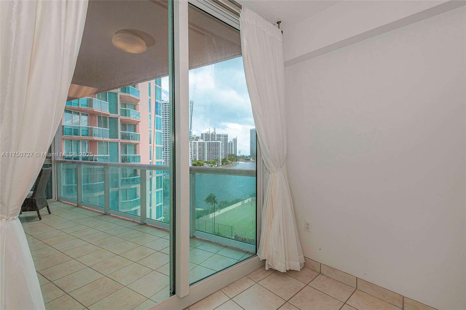 Hidden Bay at Aventura, FL 33180 - For Sale photo 11
