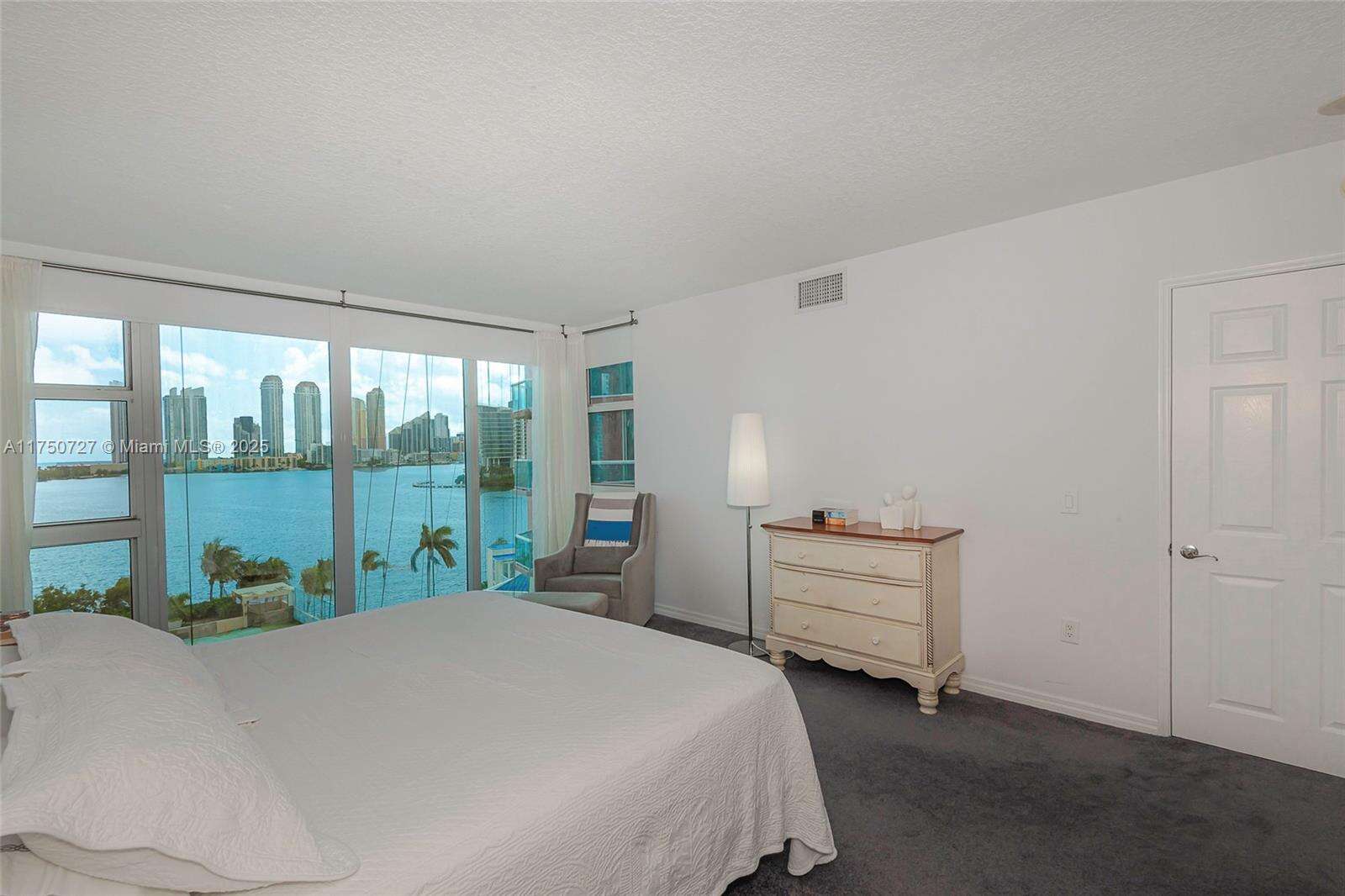 Hidden Bay at Aventura, FL 33180 - For Sale photo 13