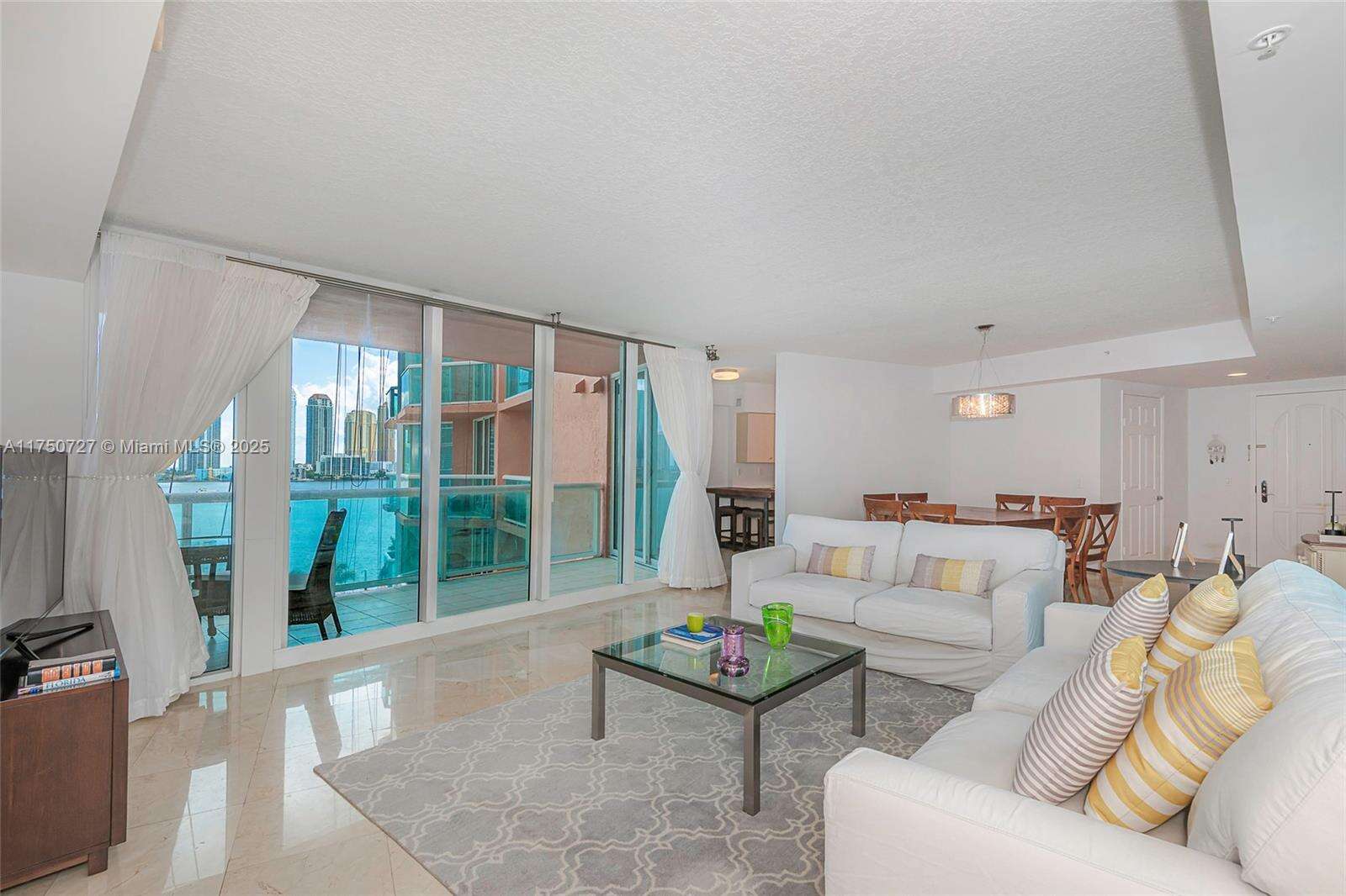 Hidden Bay at Aventura, FL 33180 - For Sale photo 4