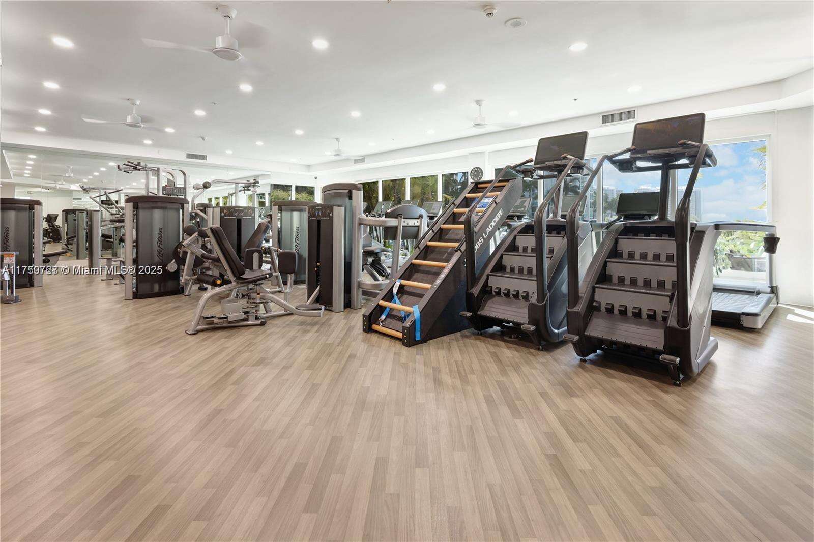 Hidden Bay at Aventura, FL 33180 - For Sale photo 43