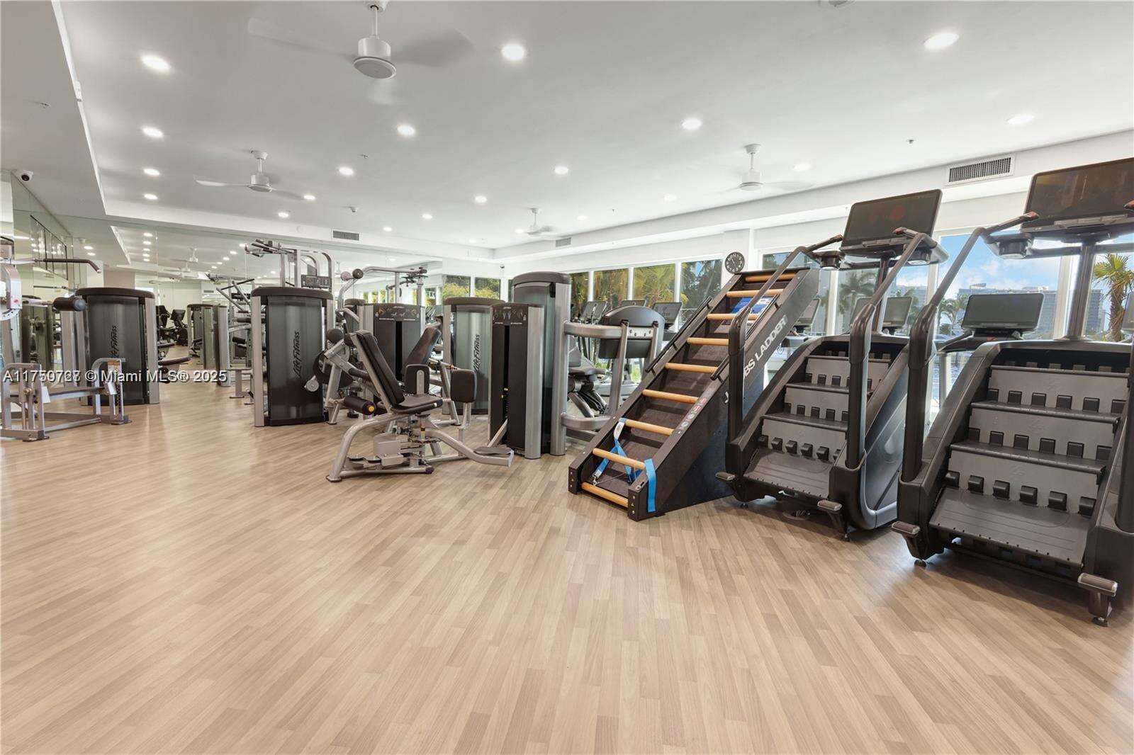 Hidden Bay at Aventura, FL 33180 - For Sale photo 44