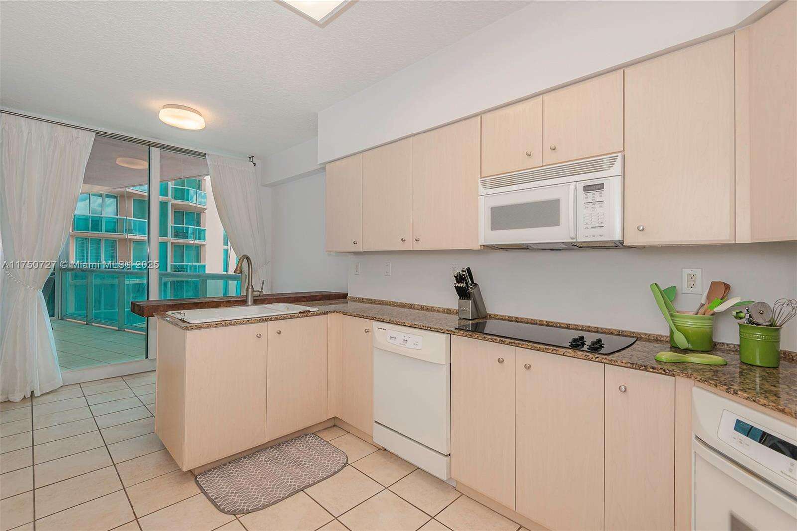 Hidden Bay at Aventura, FL 33180 - For Sale photo 10