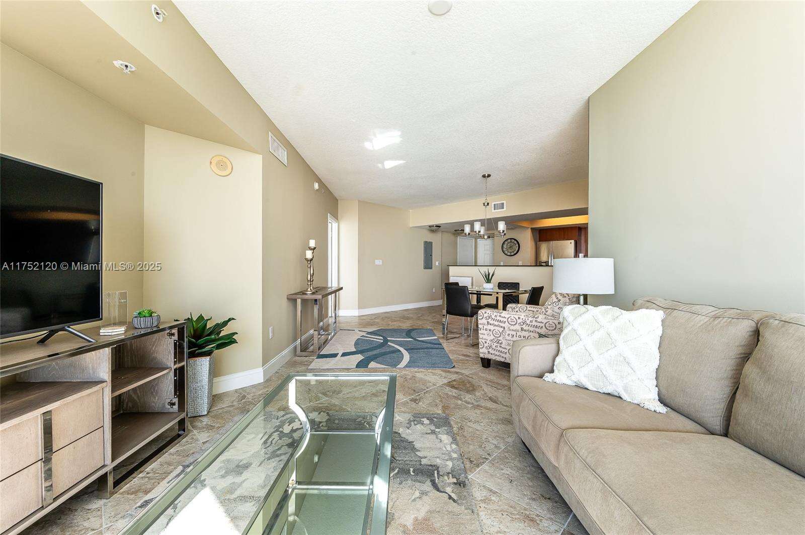 La Perla at 16699 Collins Ave, Sunny Isles Beach, FL 33160 - For Sale photo 4