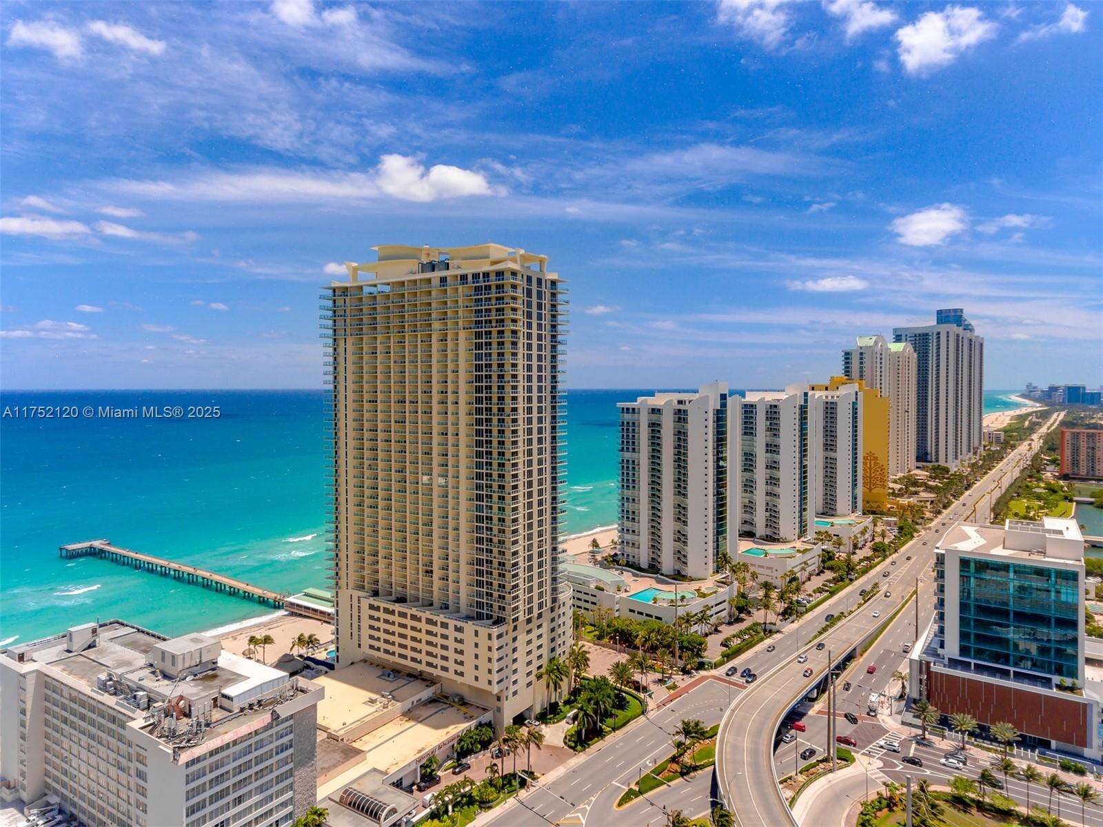 La Perla at 16699 Collins Ave, Sunny Isles Beach, FL 33160 - For Sale photo 41