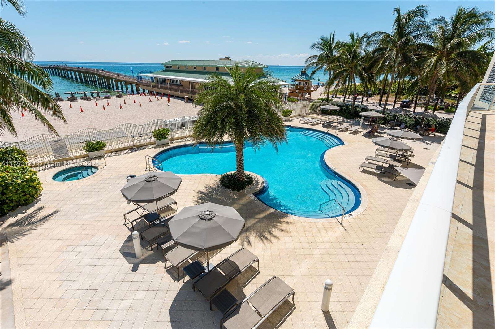La Perla at 16699 Collins Ave, Sunny Isles Beach, FL 33160 - For Sale photo 46