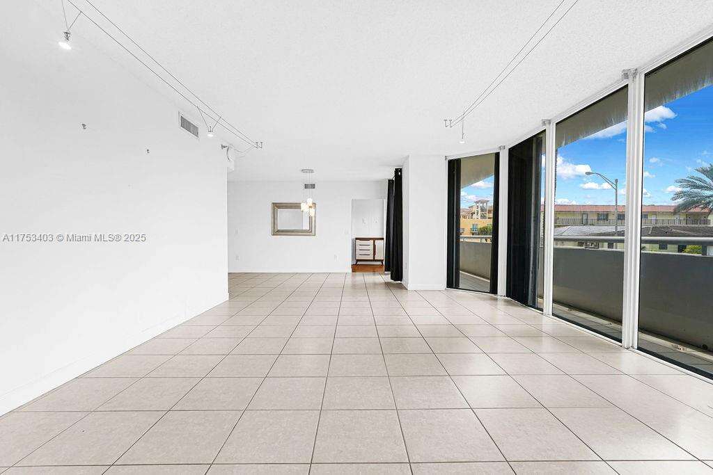Mirage at 8925 Collins Ave, Surfside, FL 33154 - For Sale photo 13