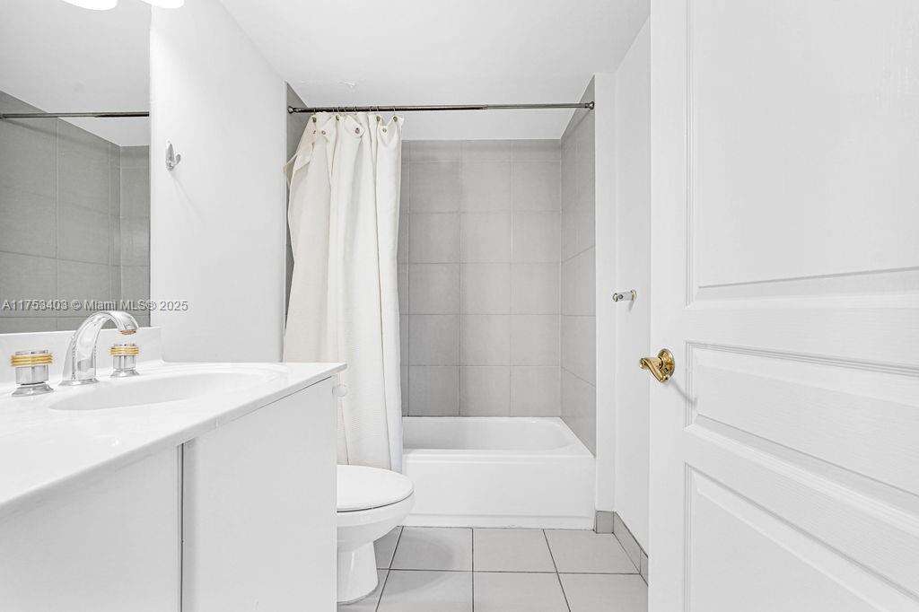 Mirage at 8925 Collins Ave, Surfside, FL 33154 - For Sale photo 16