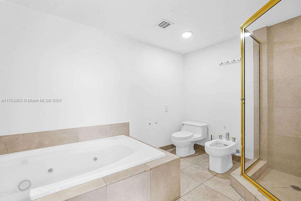 Mirage at 8925 Collins Ave, Surfside, FL 33154 - For Sale photo 23