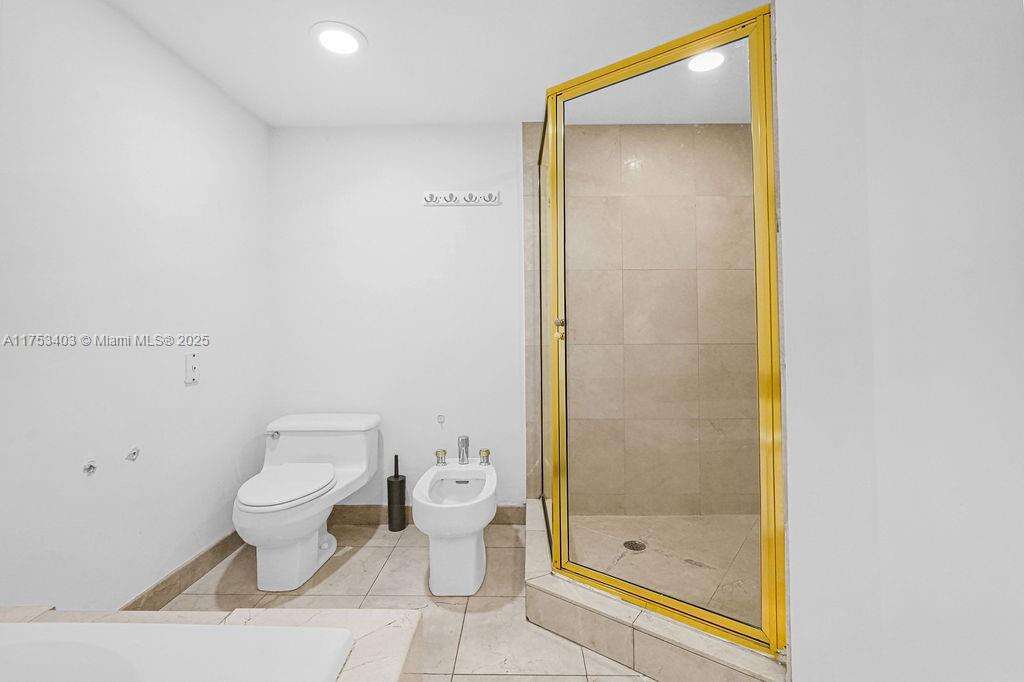Mirage at 8925 Collins Ave, Surfside, FL 33154 - For Sale photo 24