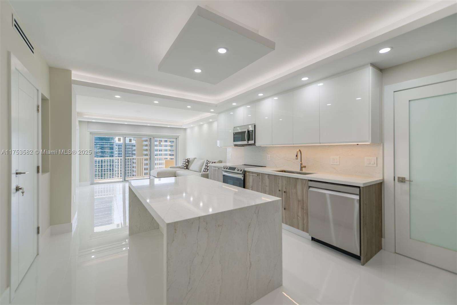 The Hemispheres at 1950 Ocean Dr, Hallandale Beach, FL 33009 - For Sale photo 2