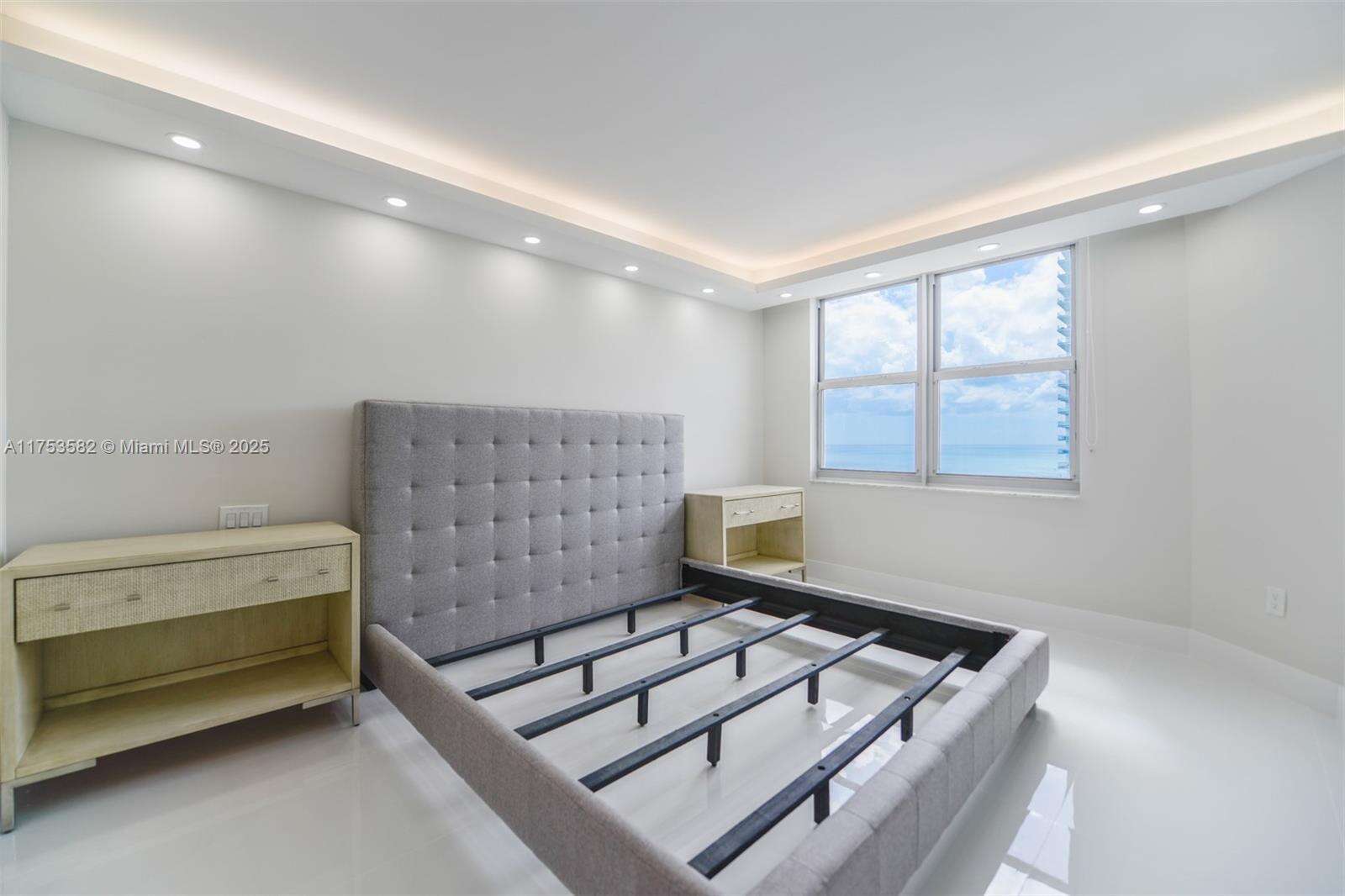 The Hemispheres at 1950 Ocean Dr, Hallandale Beach, FL 33009 - For Sale photo 19