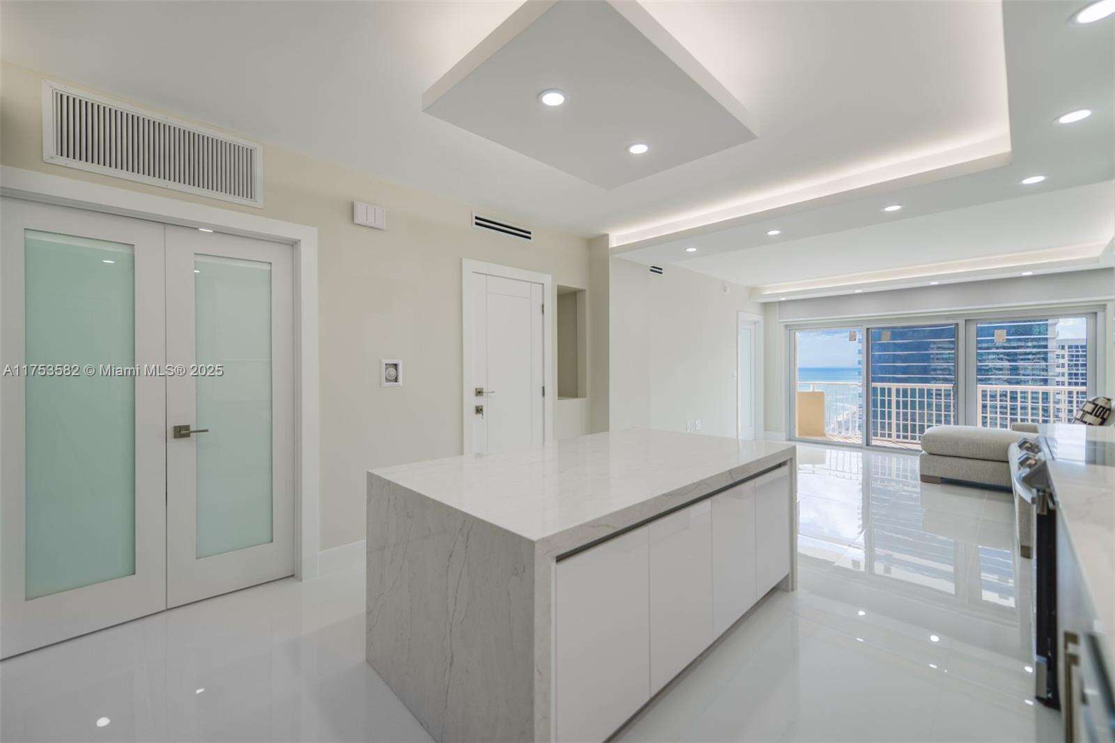The Hemispheres at 1950 Ocean Dr, Hallandale Beach, FL 33009 - For Sale photo 3