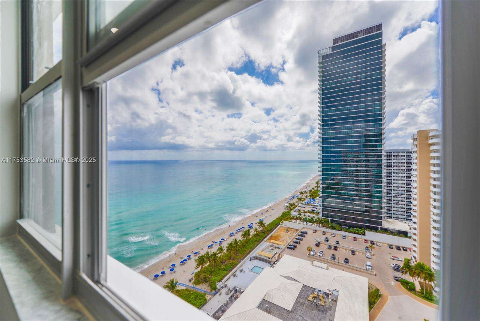 The Hemispheres at 1950 Ocean Dr, Hallandale Beach, FL 33009 - For Sale photo 21