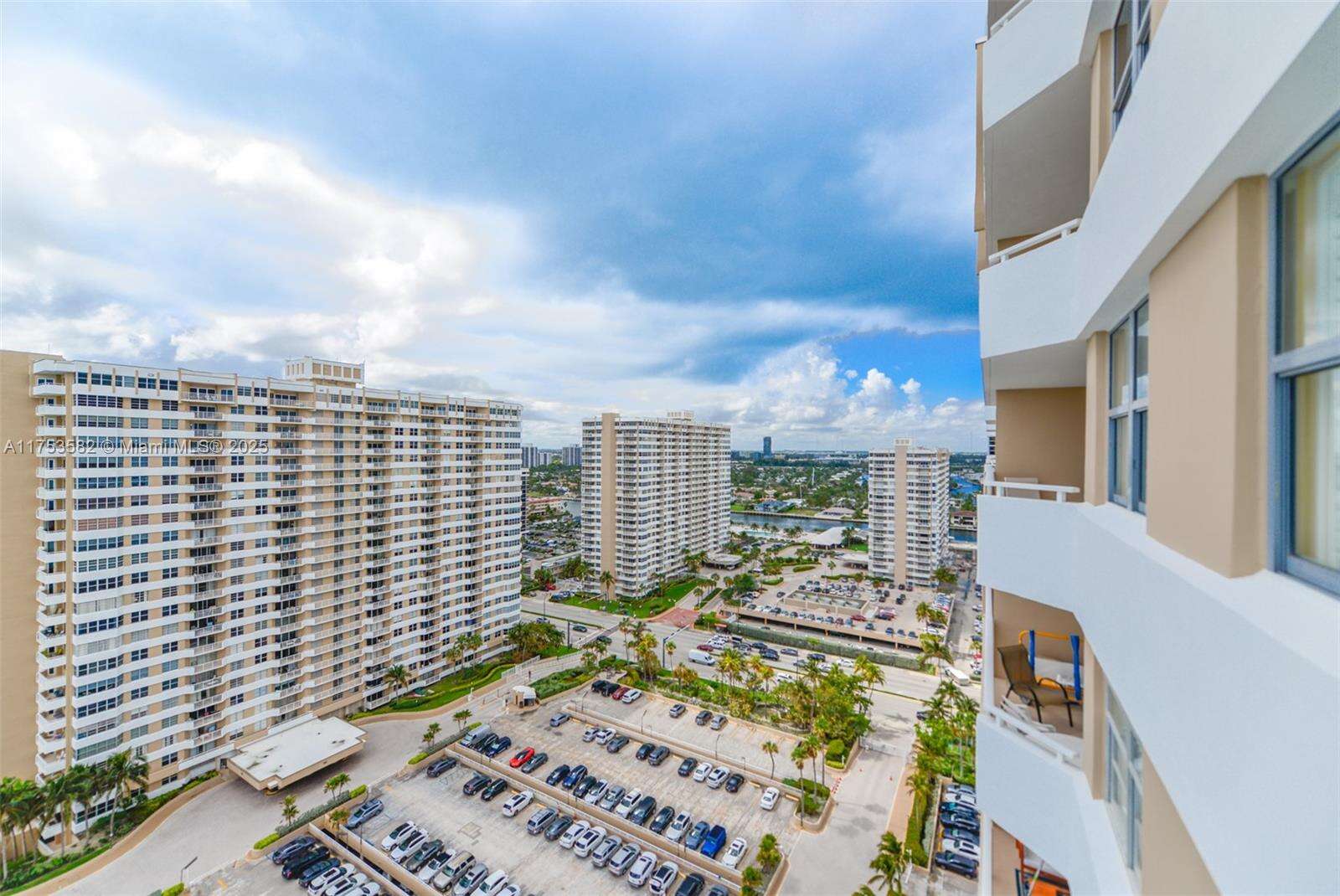 The Hemispheres at 1950 Ocean Dr, Hallandale Beach, FL 33009 - For Sale photo 29