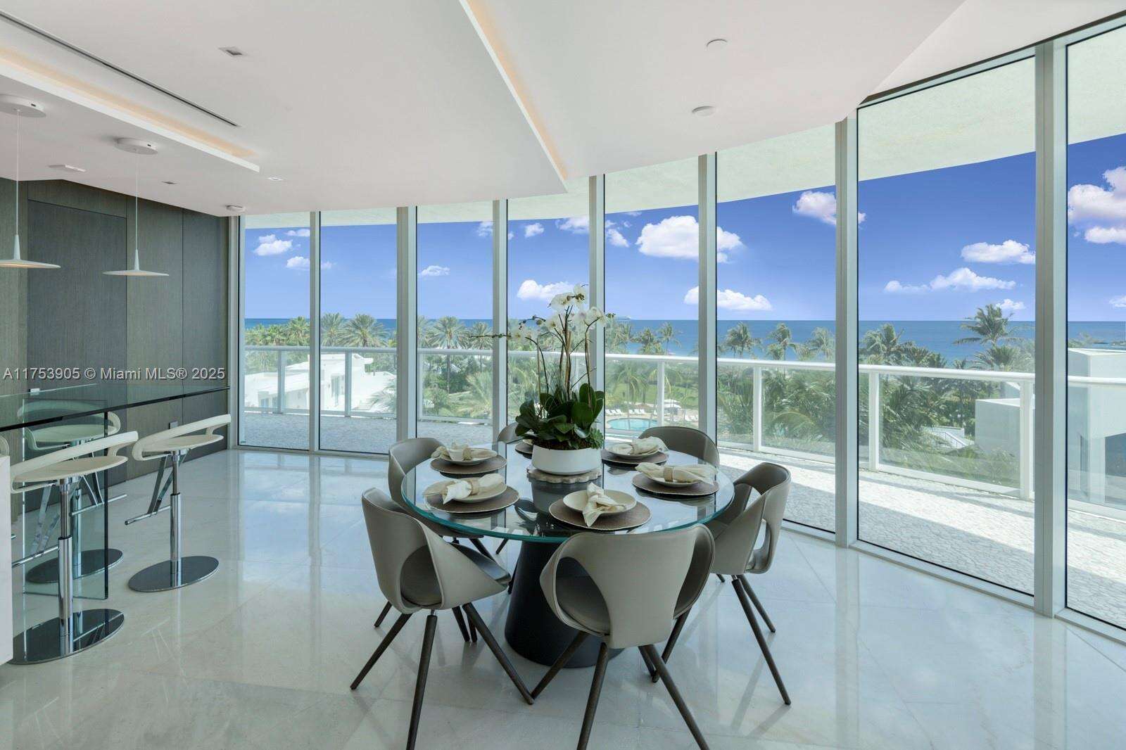 CONTINUUM ON SOUTH BEACH CONDO THE SOUTH TOWER - 100 Pointe Dr, Miami Beach, FL 33139 | Picture 23