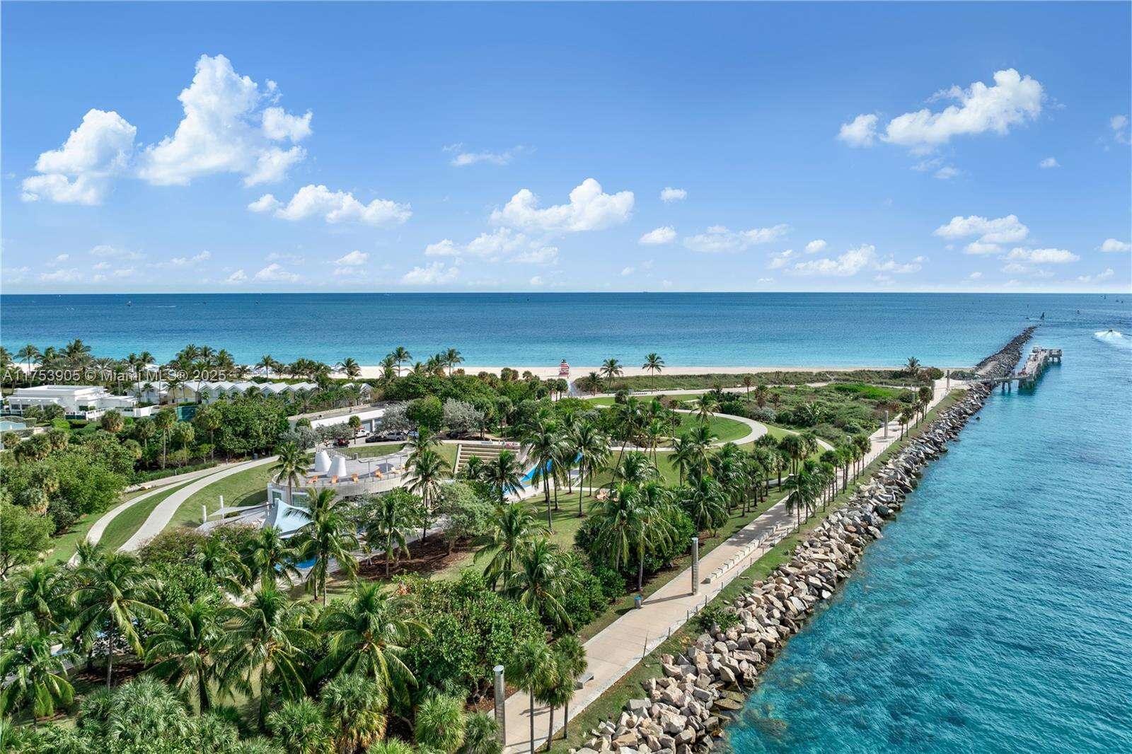 CONTINUUM ON SOUTH BEACH CONDO THE SOUTH TOWER - 100 Pointe Dr, Miami Beach, FL 33139 | Picture 31