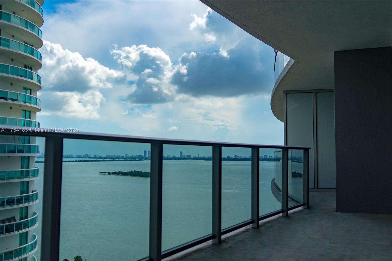 Aria On The Bay at 488 18 St, Miami, FL 33132 - For Sale photo 11
