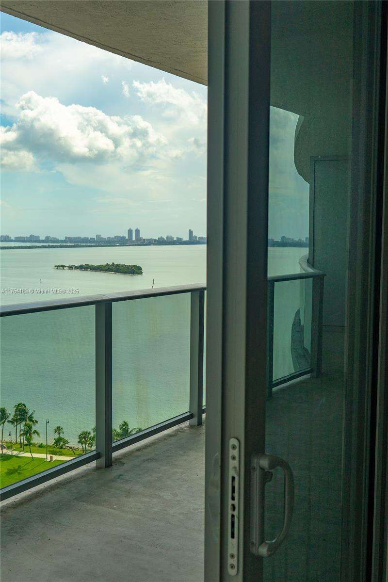 Aria On The Bay at 488 18 St, Miami, FL 33132 - For Sale photo 17