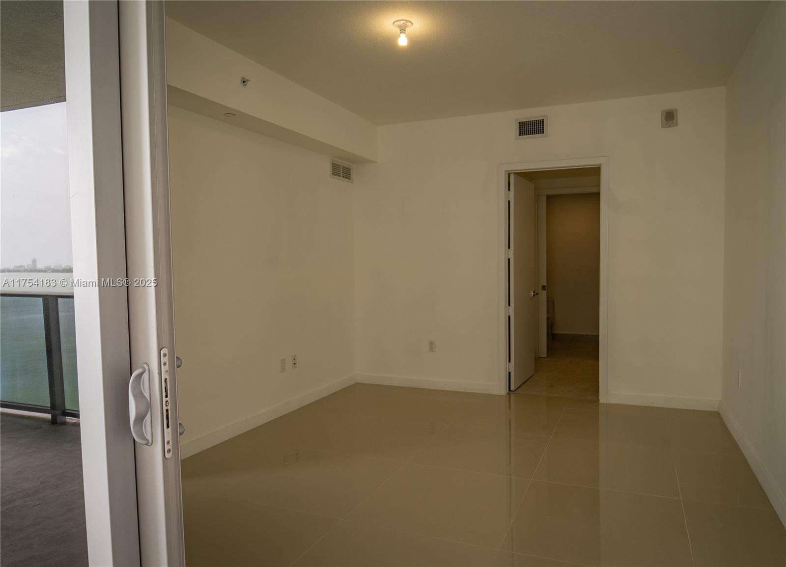 Aria On The Bay at 488 18 St, Miami, FL 33132 - For Sale photo 18