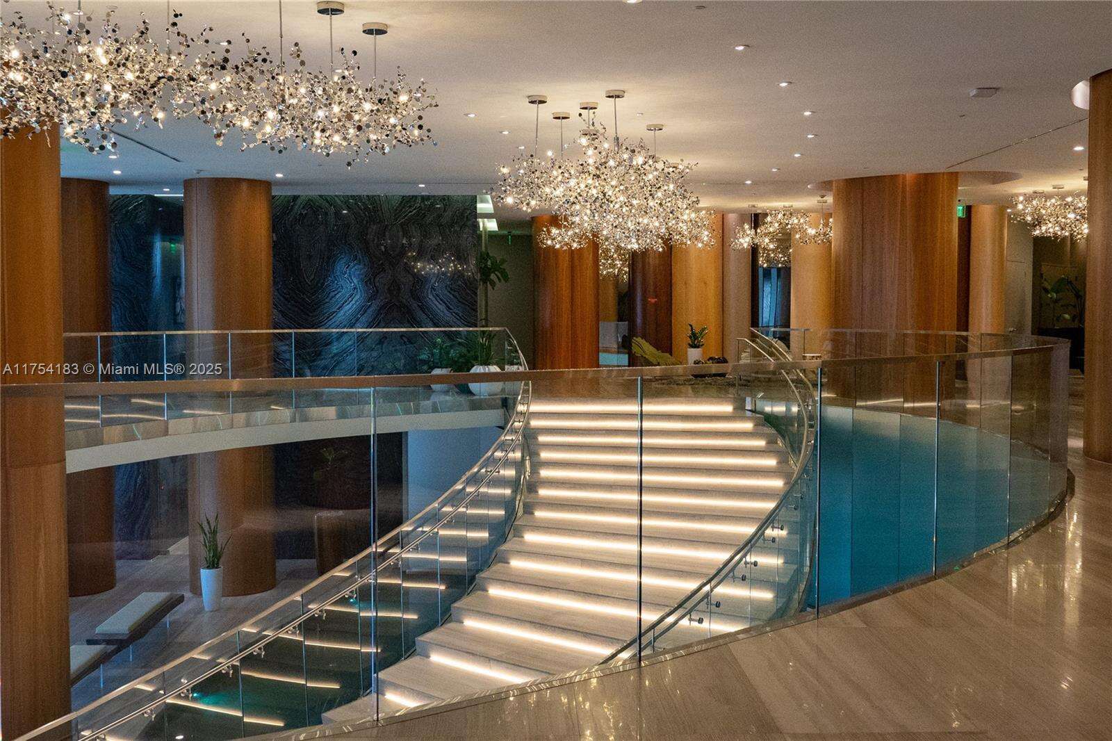 Aria On The Bay at 488 18 St, Miami, FL 33132 - For Sale photo 3