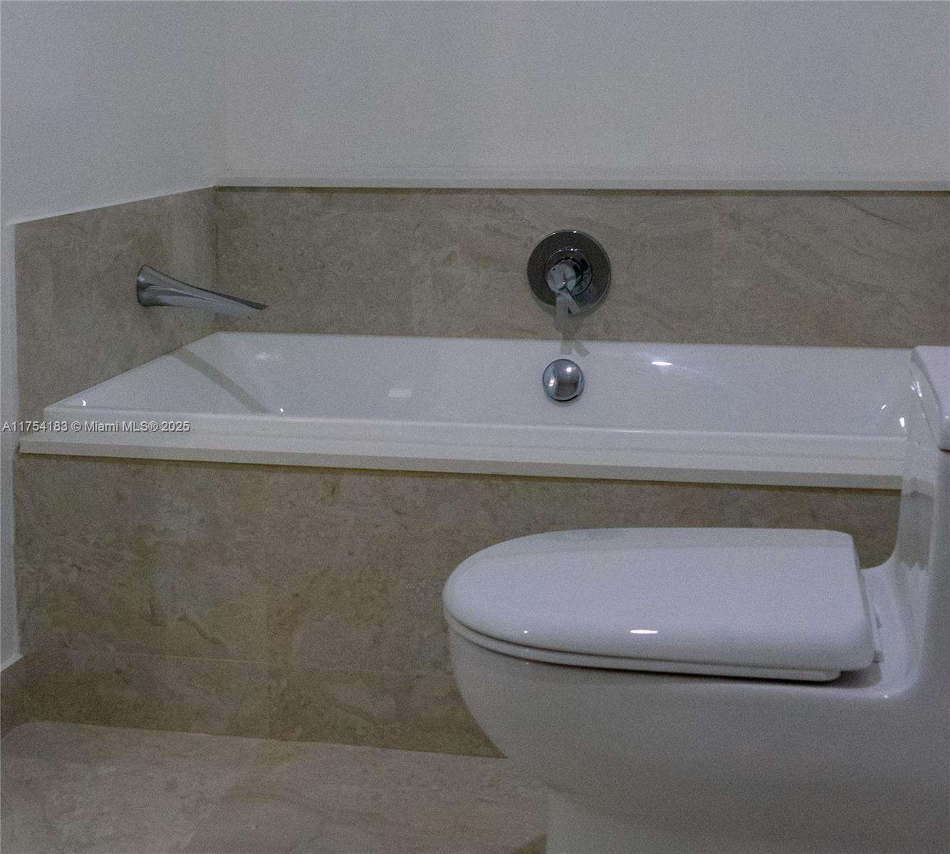 Aria On The Bay at 488 18 St, Miami, FL 33132 - For Sale photo 22