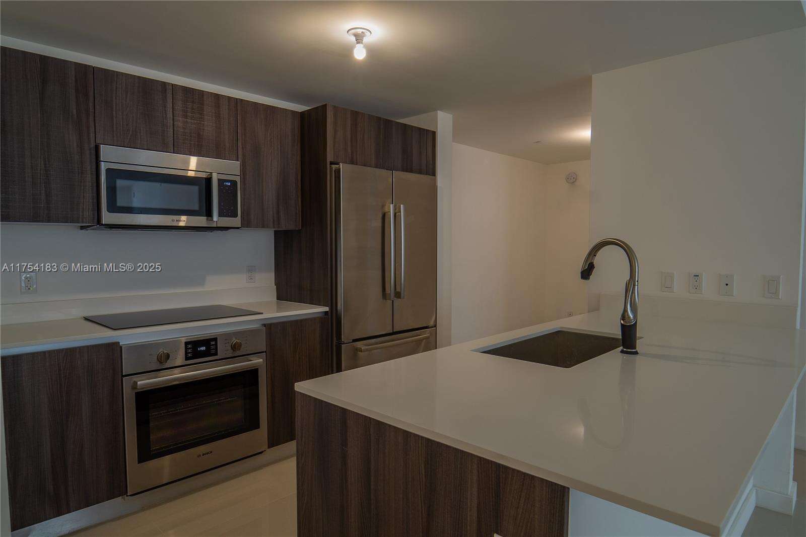Aria On The Bay at 488 18 St, Miami, FL 33132 - For Sale photo 7