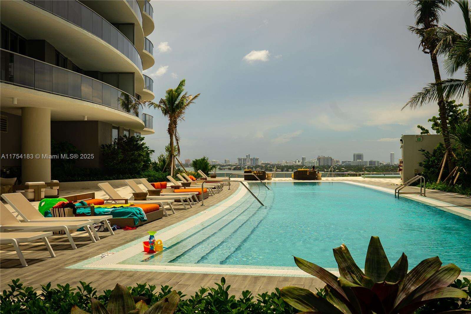 Aria On The Bay at 488 18 St, Miami, FL 33132 - For Sale photo 8