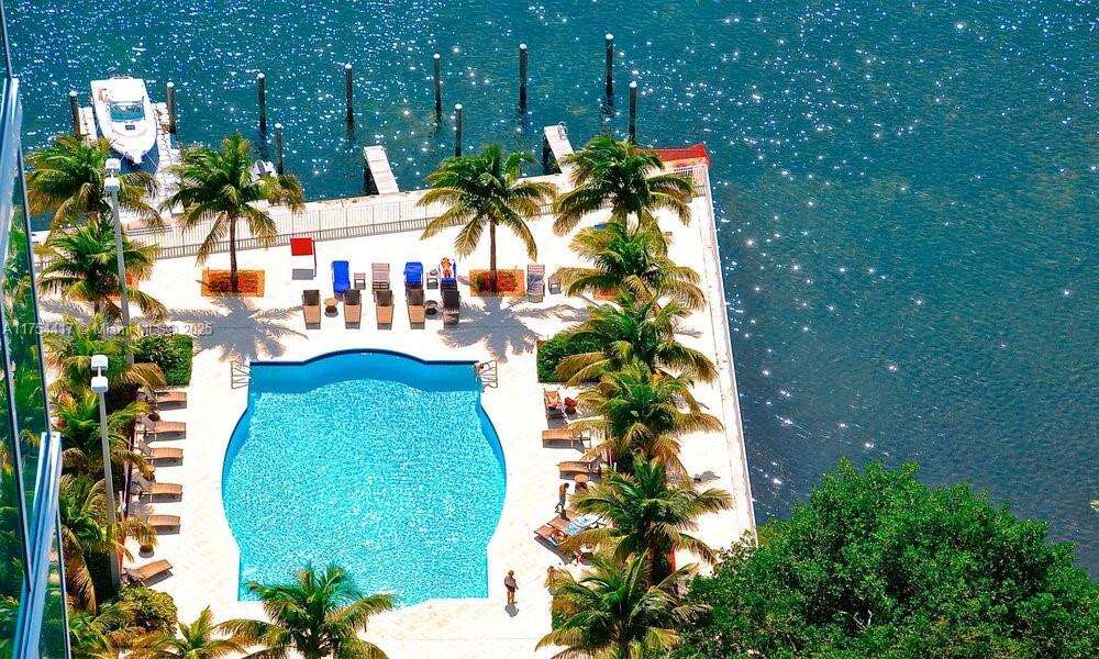 Skyline On Brickell at 2101 Brickell Ave, Miami, FL 33129 - For Sale photo 18