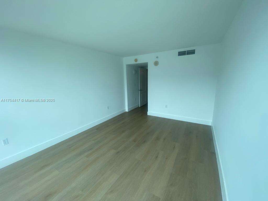 Skyline On Brickell at 2101 Brickell Ave, Miami, FL 33129 - For Sale photo 4