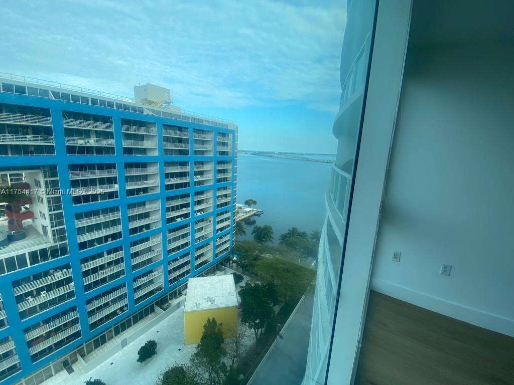 Skyline On Brickell at 2101 Brickell Ave, Miami, FL 33129 - For Sale photo 5